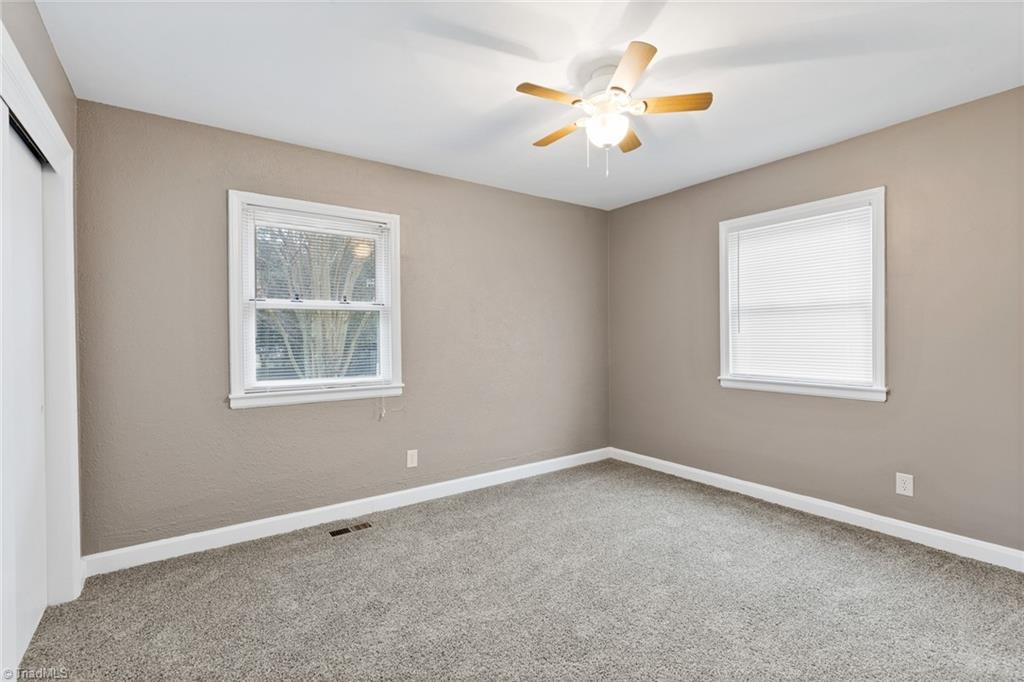 209 Oakview Road High Point, NC 27265 - Photo 18 of 27