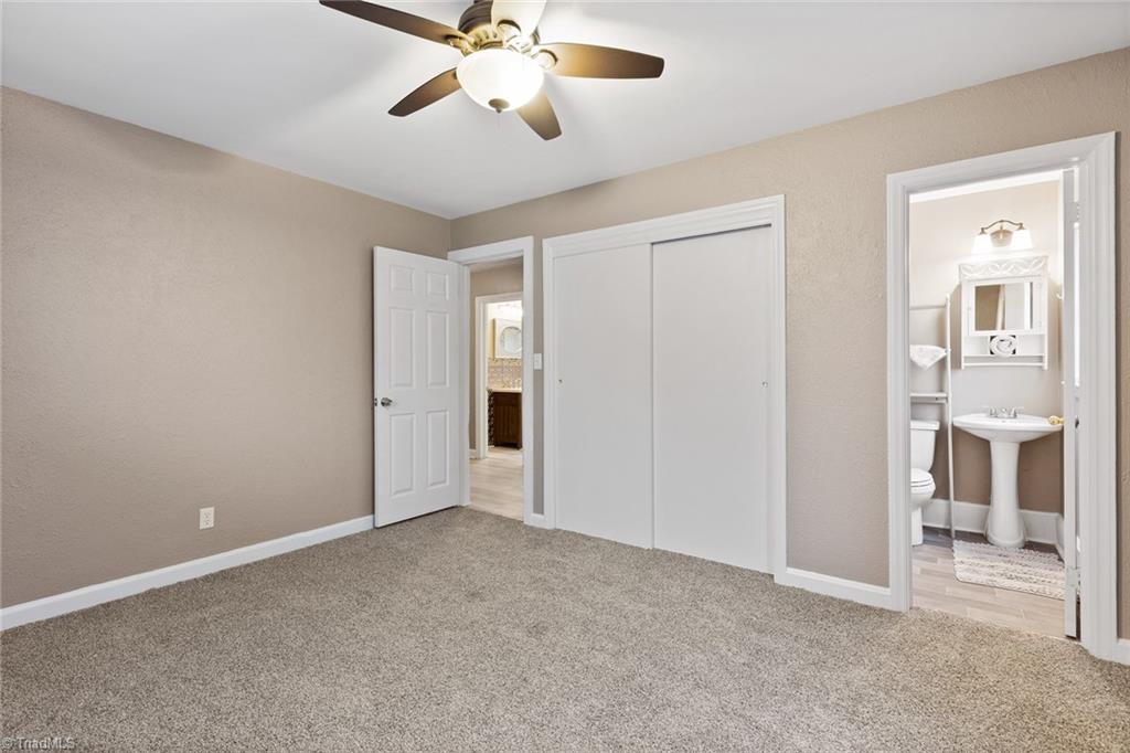 209 Oakview Road High Point, NC 27265 - Photo 23 of 27