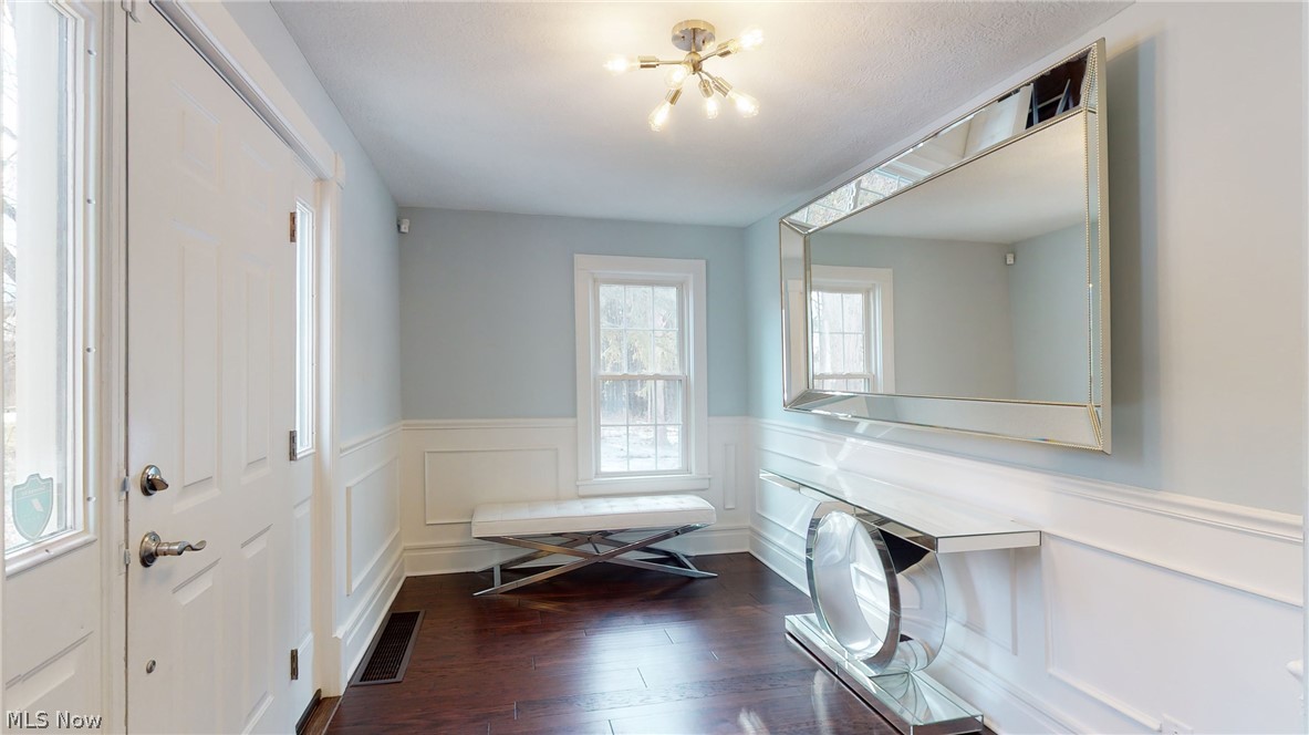 1416 North Cleveland Massillon Road Akron, OH 44333 - Photo 6 of 35