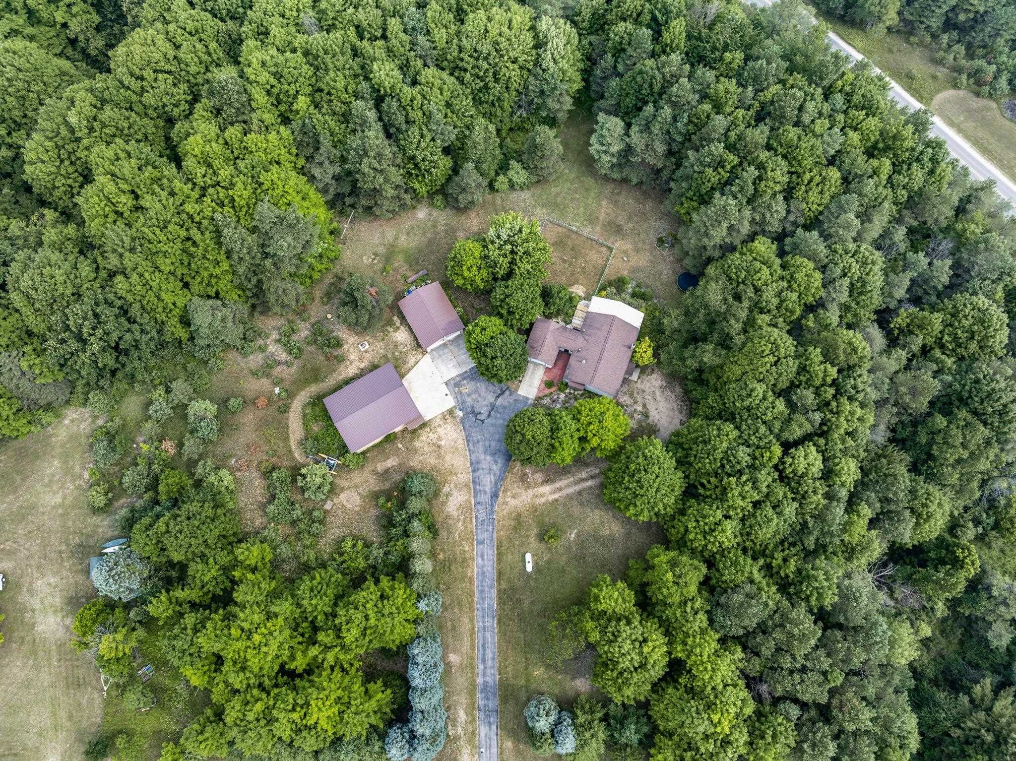 7788 Love Road Benzonia, MI 49616 - Photo 4 of 57 Gallery Image 4