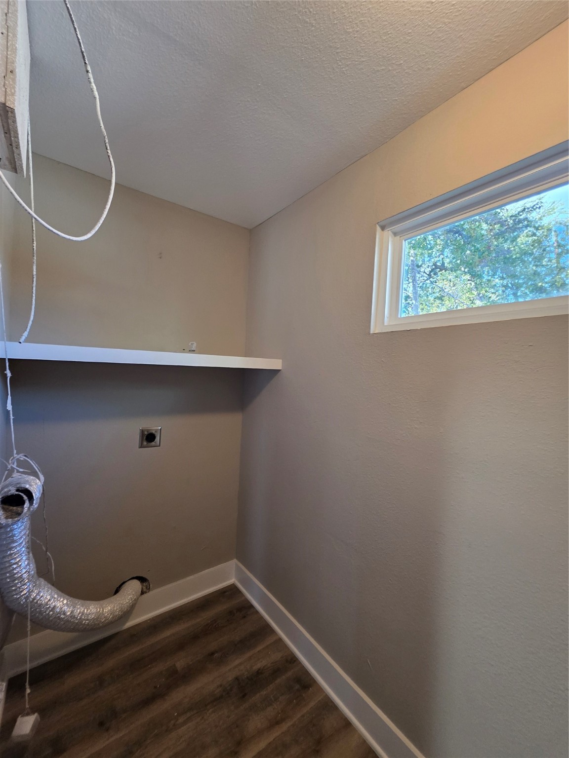 13379 Force Street Houston, TX 77015 - Photo 15 of 21 a view of an empty room