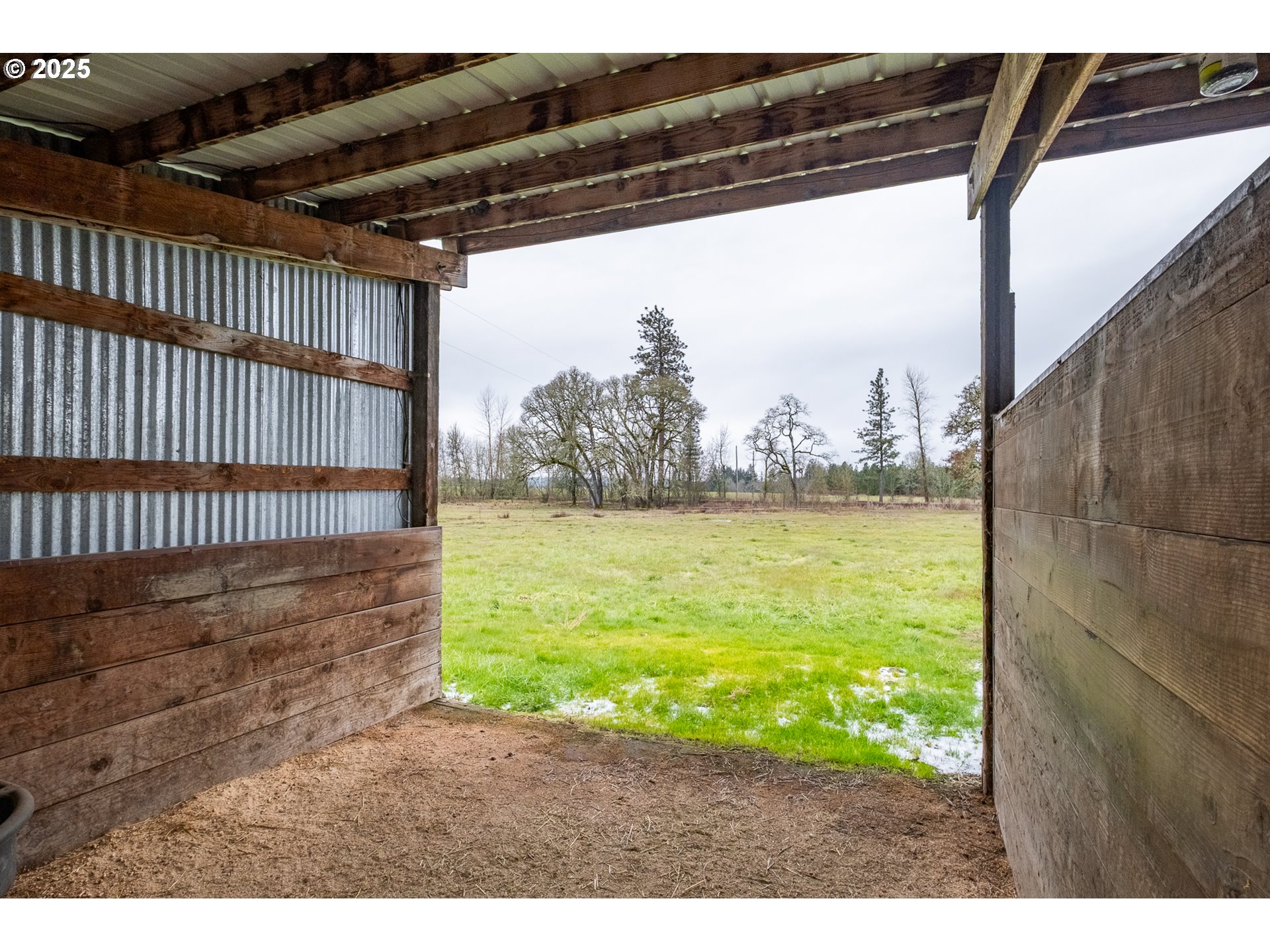 34949 Bond Road Lebanon, OR 97355 - Photo 23 of 41