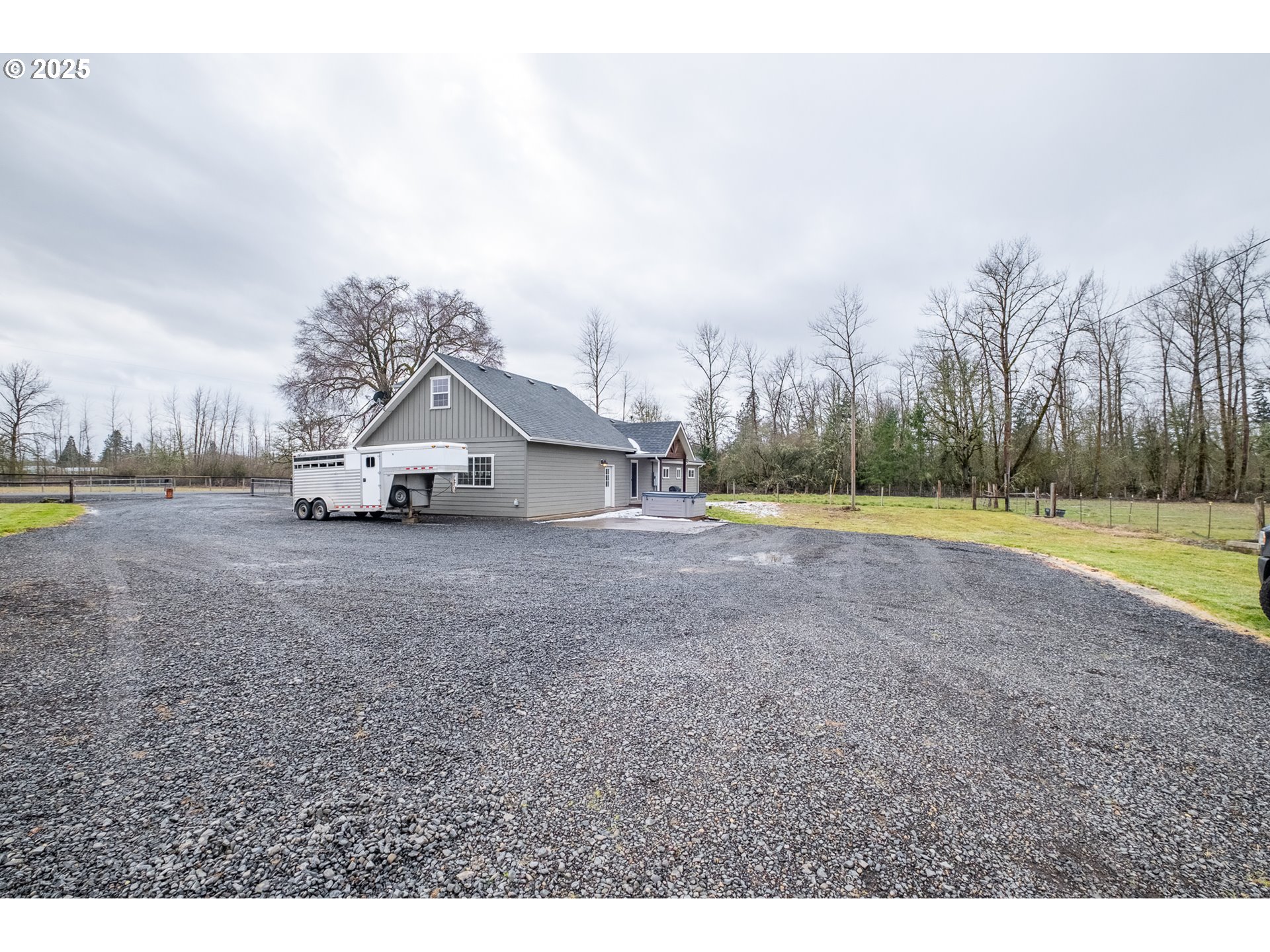34949 Bond Road Lebanon, OR 97355 - Photo 32 of 41