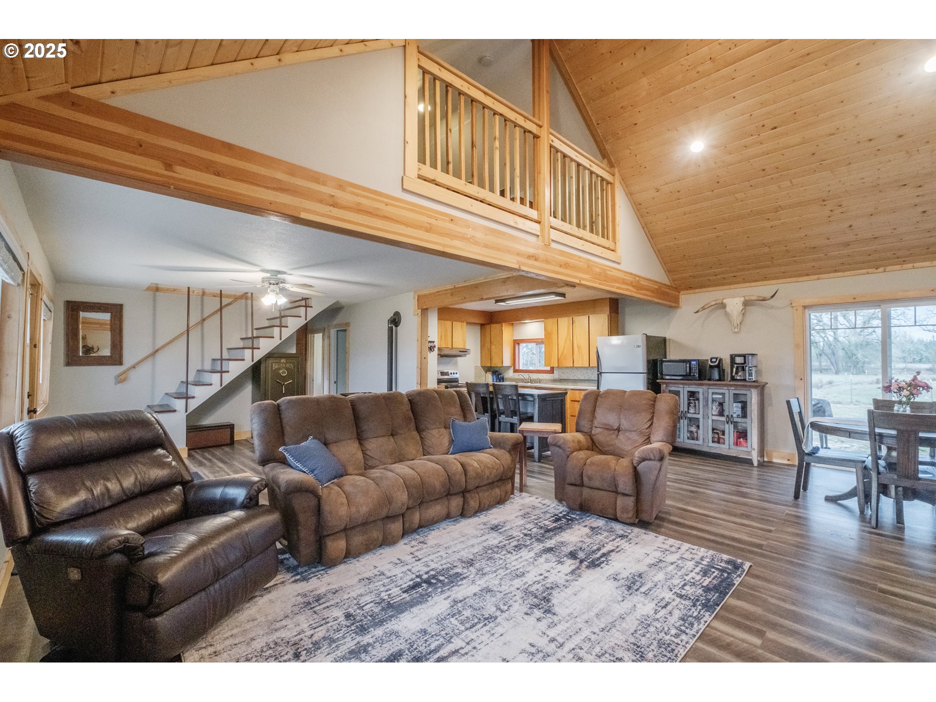 34949 Bond Road Lebanon, OR 97355 - Photo 5 of 41