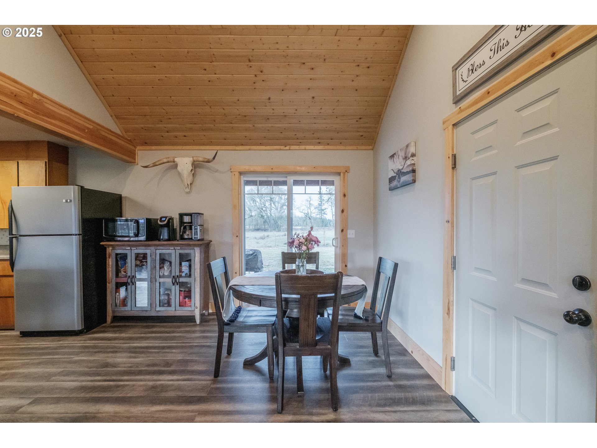 34949 Bond Road Lebanon, OR 97355 - Photo 6 of 41