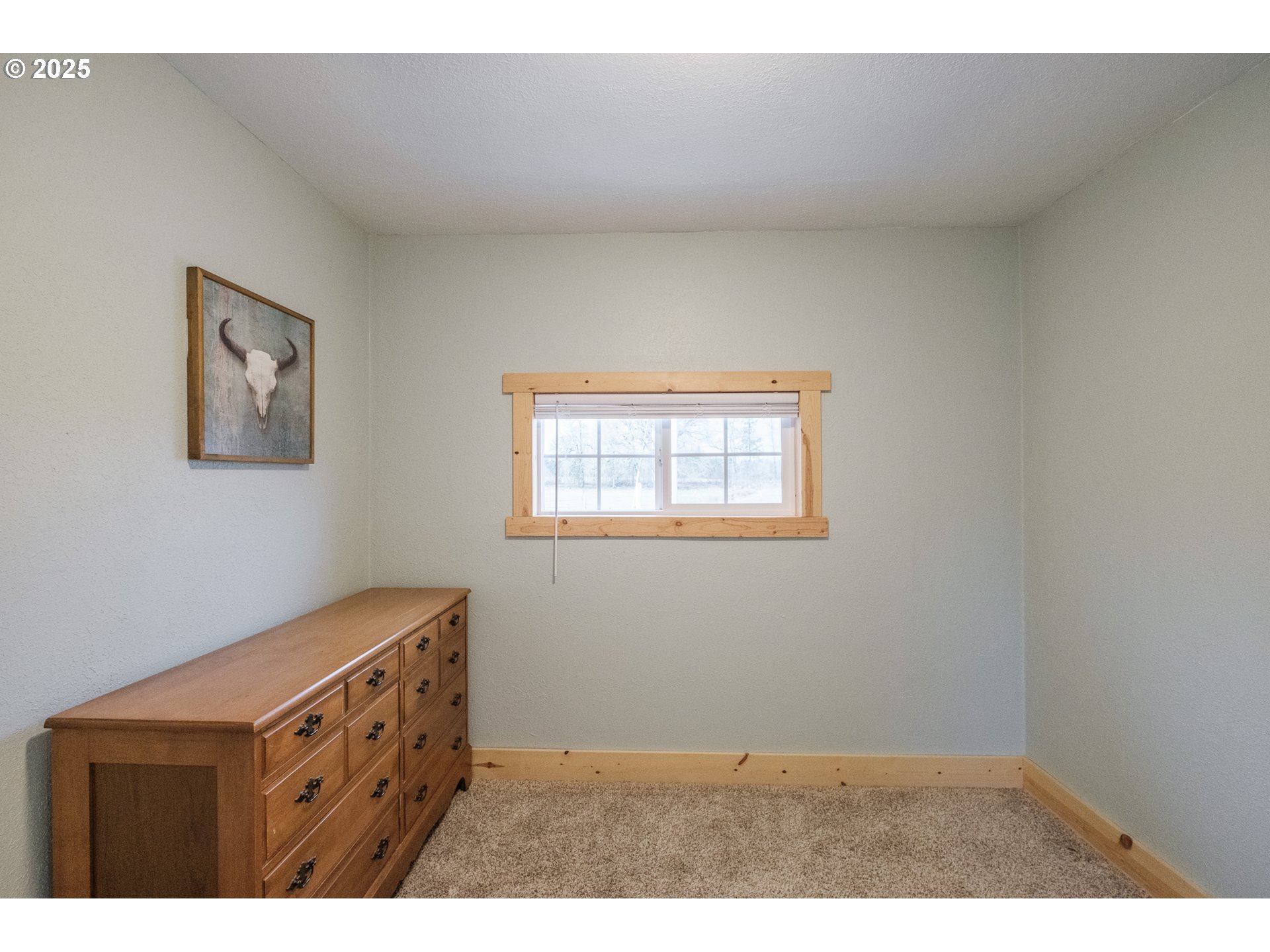34949 Bond Road Lebanon, OR 97355 - Photo 10 of 41