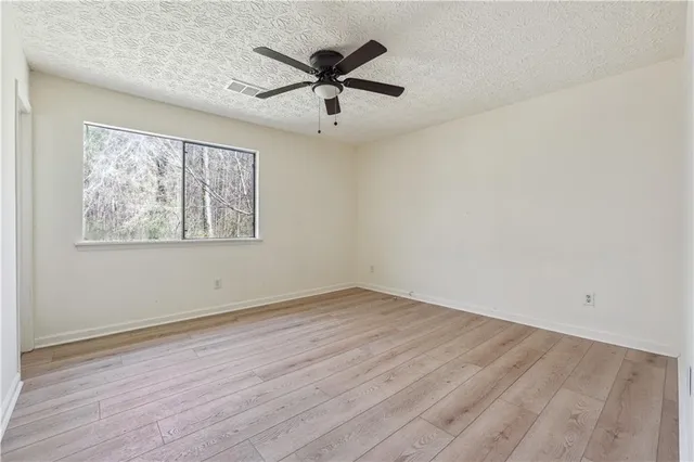 $1,950 | 1063 Salisbury Trail, Riverdale, GA 30296