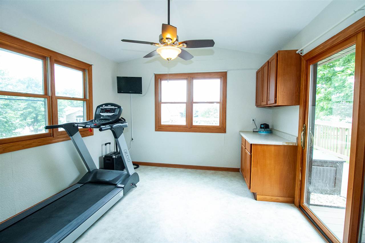 623 Nodaway Drive Center Point, IA 52213 - Photo 24 of 36 Gallery Image 24