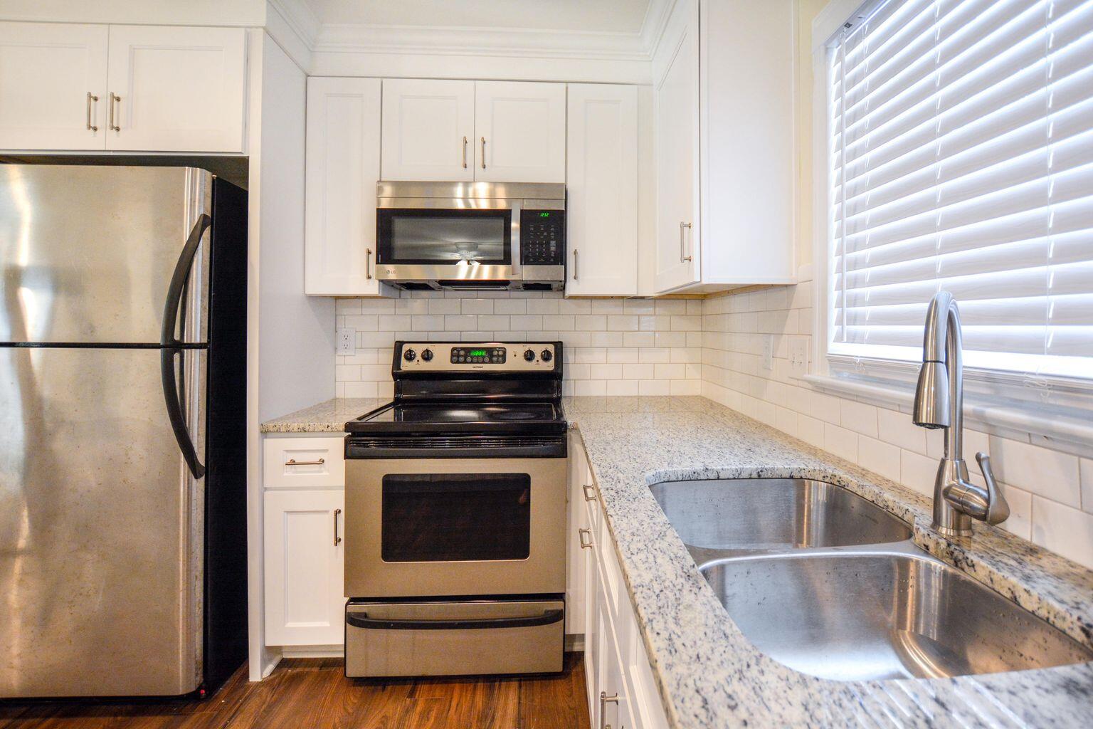 404 Rotherwood Drive Charleston, SC 29407 - Photo 4 of 23 20210203195710694388000000-o