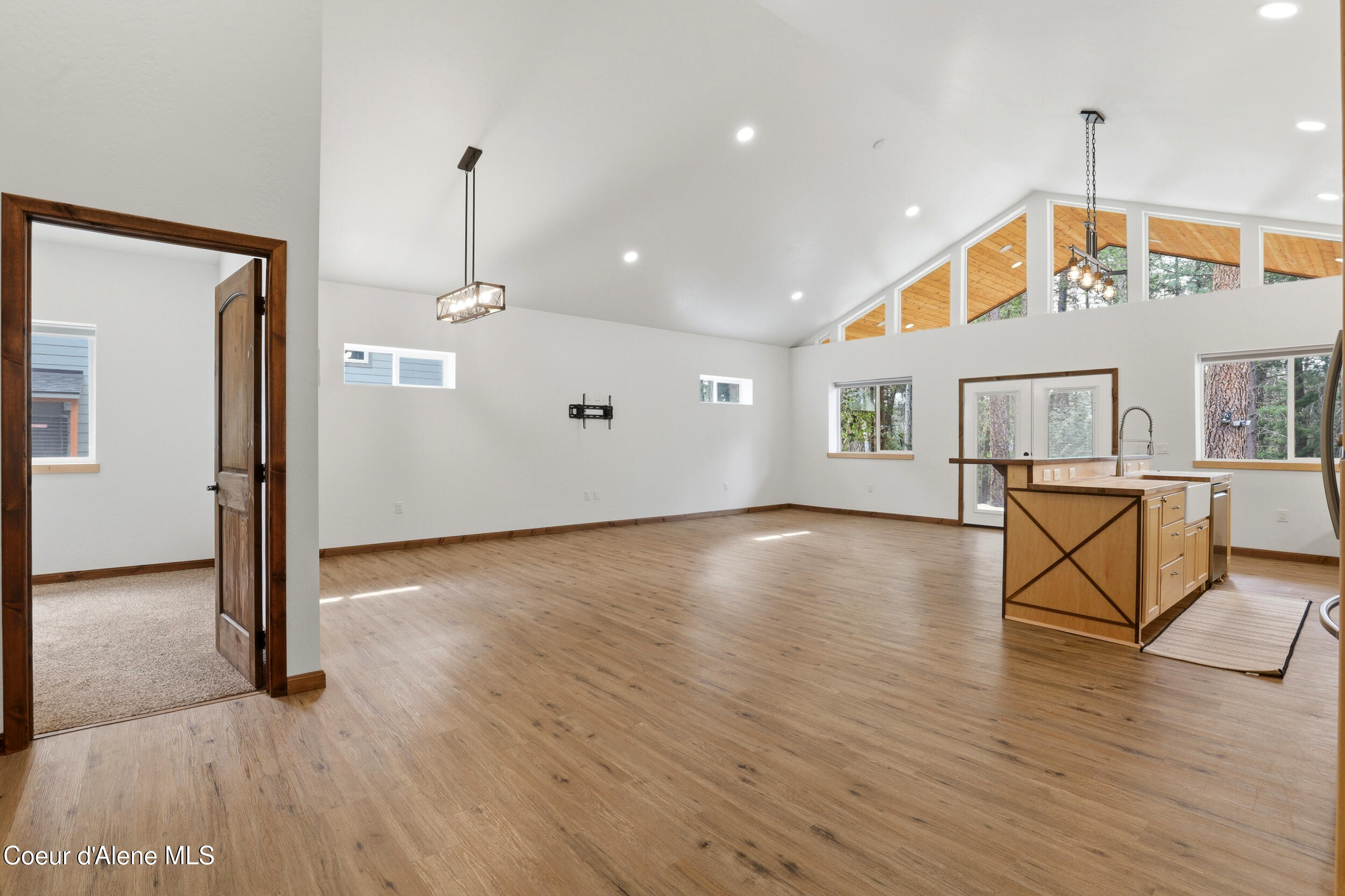253 Hanaford Road Blanchard, ID 83804 - Photo 5 of 58 8_img_5928