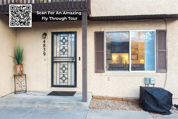 a view of front door of house