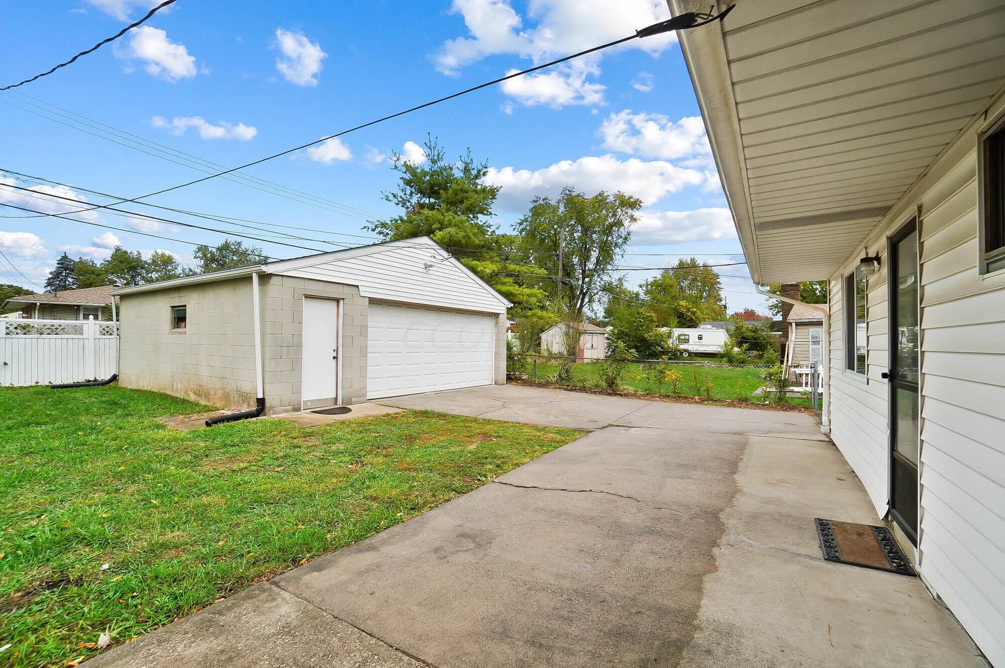 1650 Page Road Columbus, OH 43207 - Photo 36 of 42 035