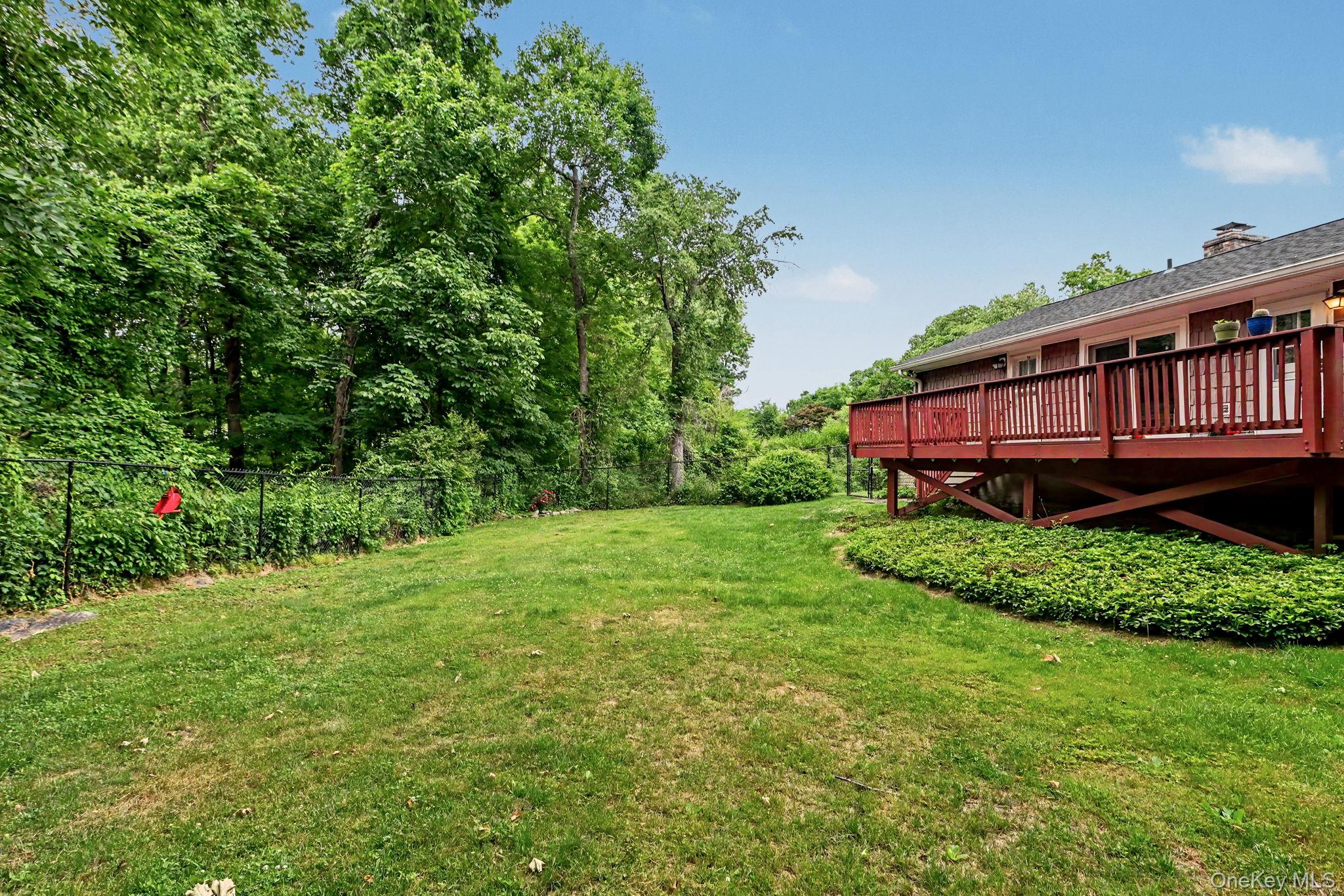 32 Lacona Road Mahopac, NY 10541 - Photo 18 of 24