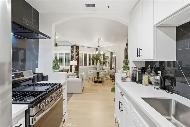 $459,999 | 7236 Amigo Avenue, Unit 101, Reseda, CA 91335