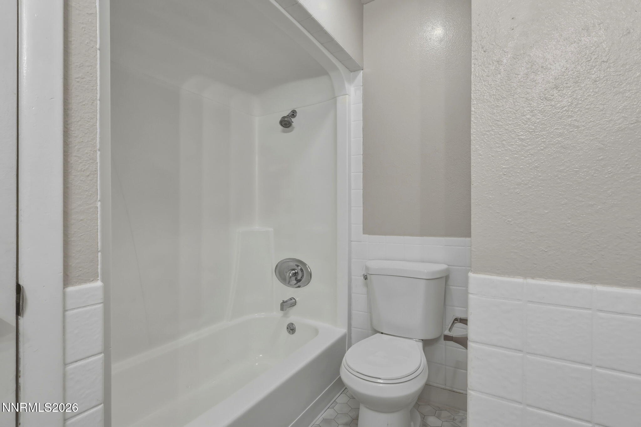 585 Smithridge Park Reno, NV 89502 - Photo 17 of 30 18-web-or-mls-IMG_7082