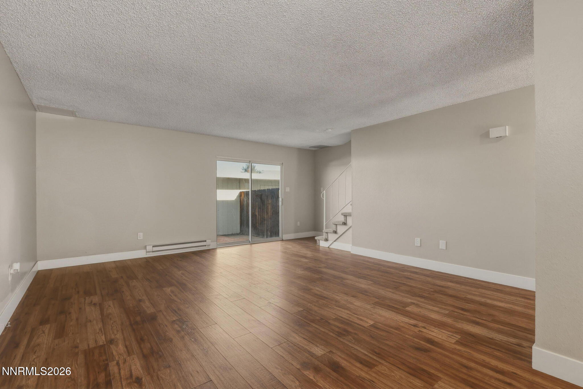 585 Smithridge Park Reno, NV 89502 - Photo 7 of 30 8-web-or-mls-IMG_7037_autoremove_2342795