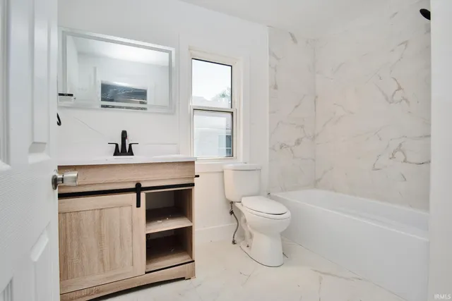 $199,000 | 440 Penn Avenue, Fort Wayne, IN 46805