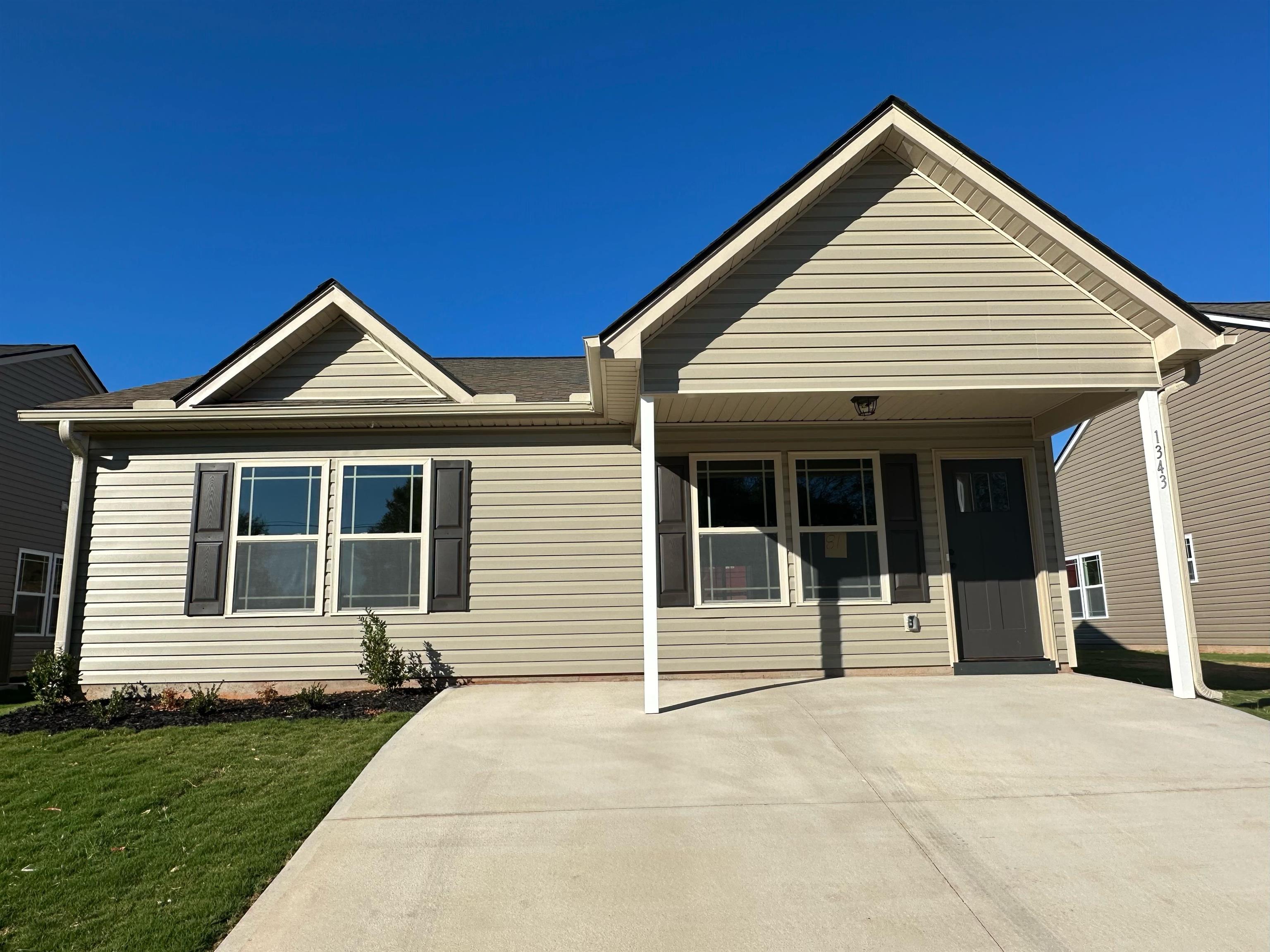 1343 Martin Road Spartanburg, SC 29301 - Photo 1 of 10