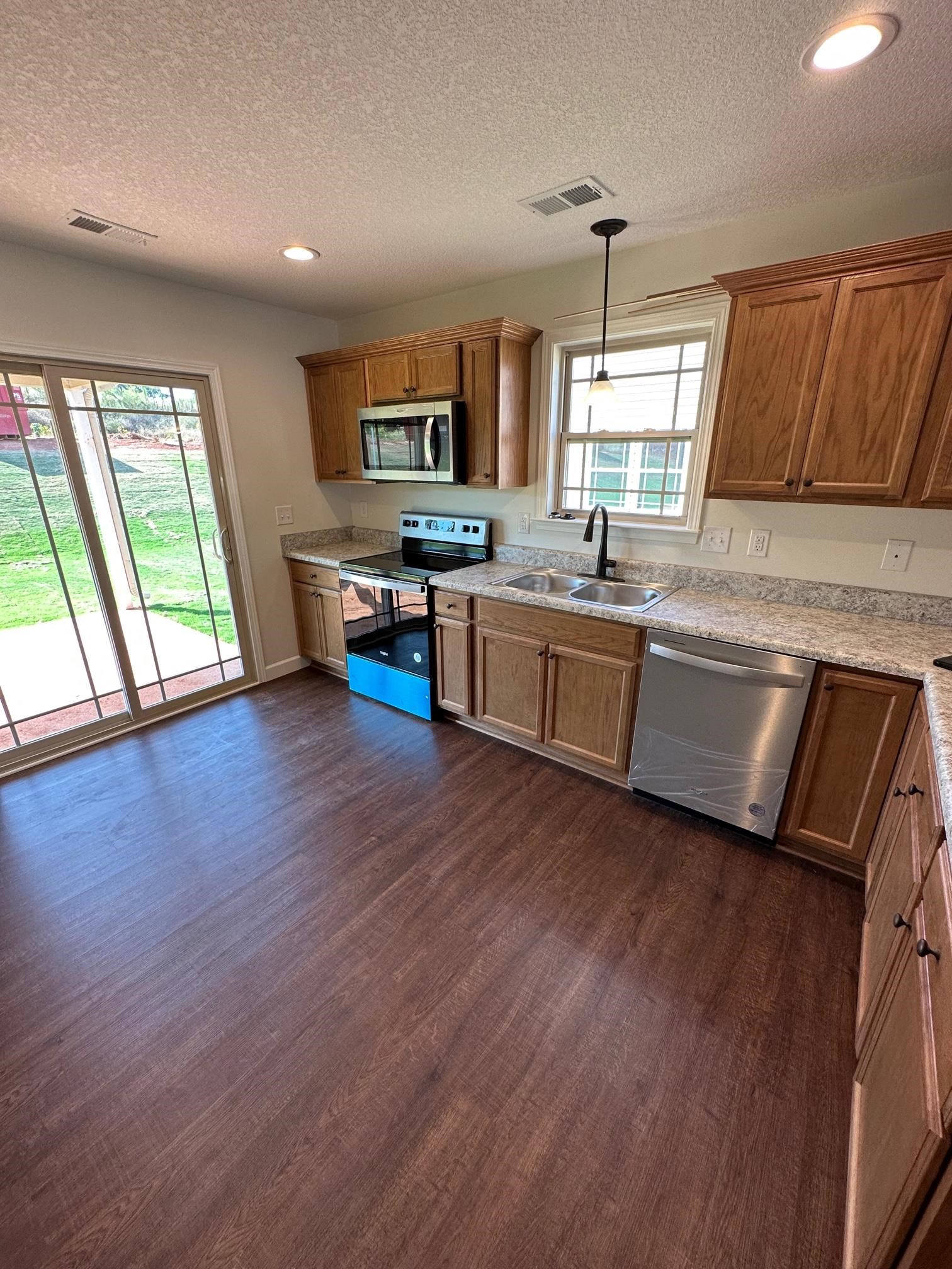 1343 Martin Road Spartanburg, SC 29301 - Photo 4 of 10