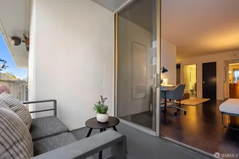 $1,149,000 | 2200 Sacramento Street, Unit 205, San Francisco, CA 94115