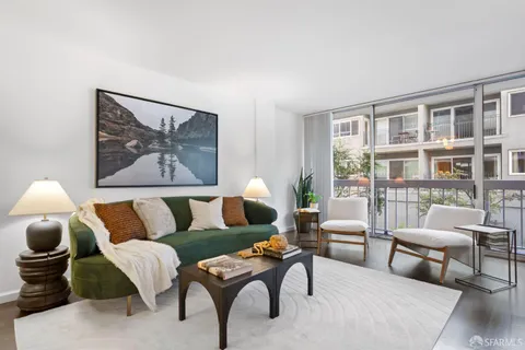 $1,149,000 | 2200 Sacramento Street, Unit 205, San Francisco, CA 94115