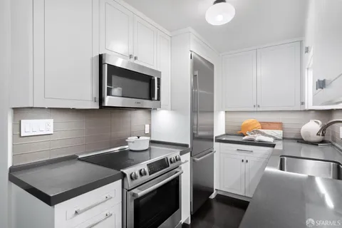 $1,149,000 | 2200 Sacramento Street, Unit 205, San Francisco, CA 94115