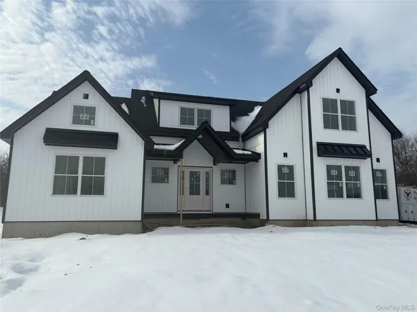 $829,900 | 75 Delmar Hill Road, Slate Hill, NY 10973