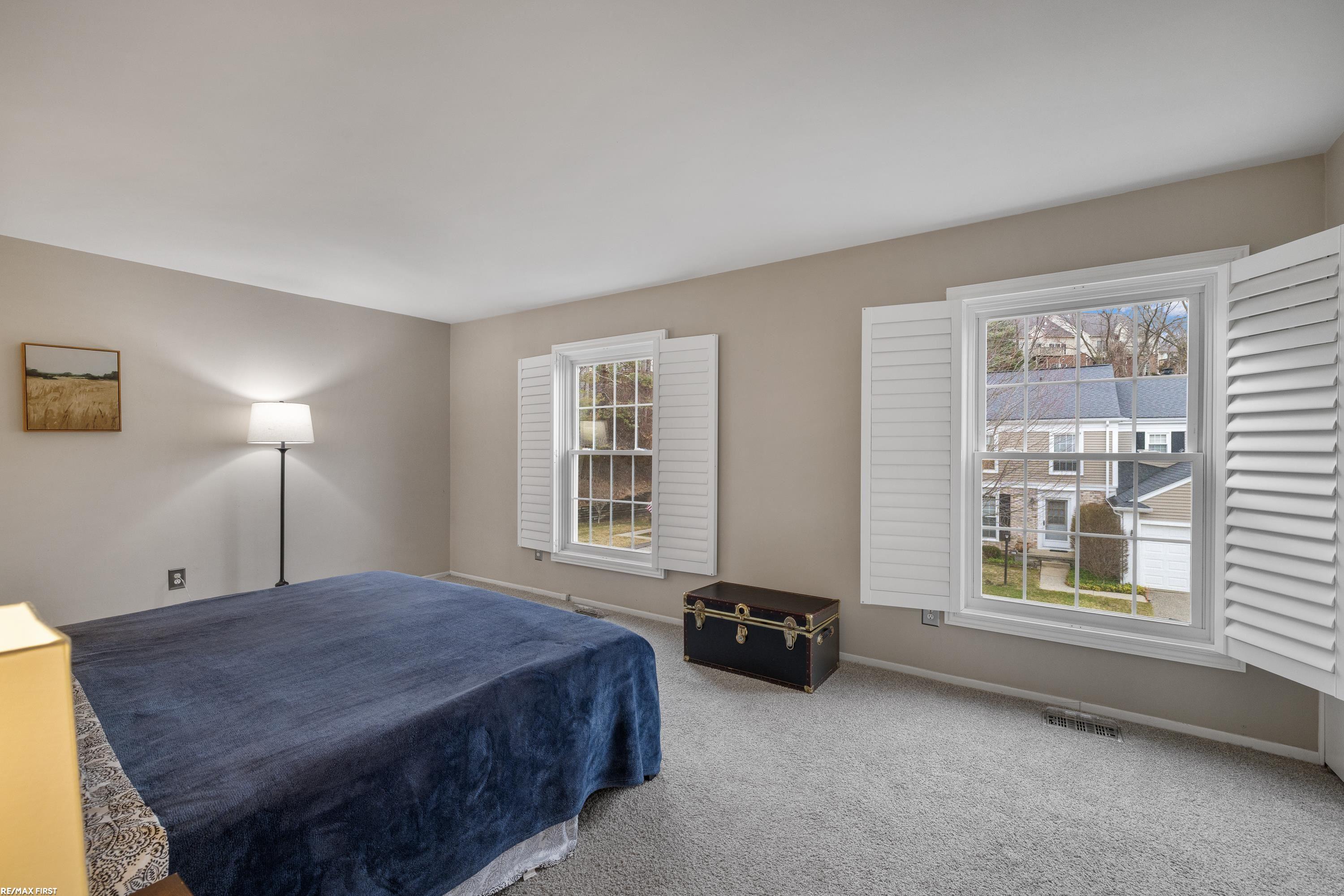 1395 Crescent Lane Rochester, MI 48306 - Photo 26 of 38 50201933-843df55f-2a5f-4caf-94fb-2ac4ef5ca1bb.JPG