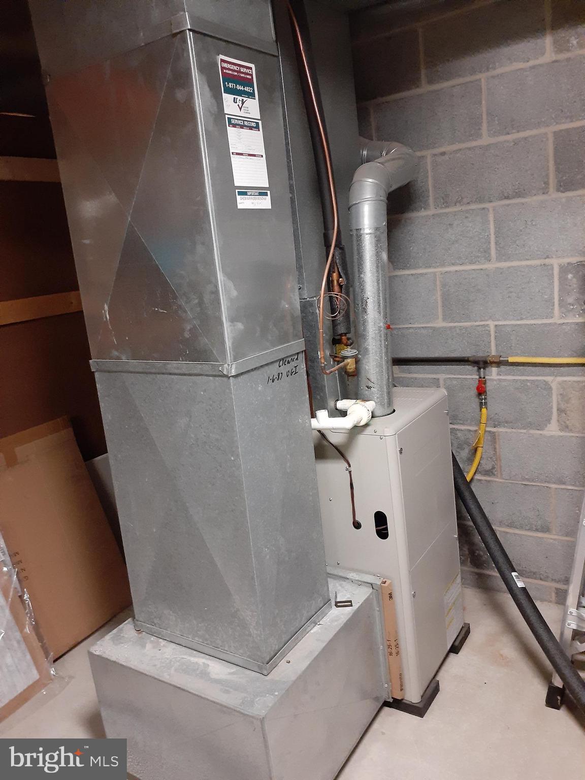 75 Azalea Way Reading, PA 19606 - Photo 24 of 26 Heating unit