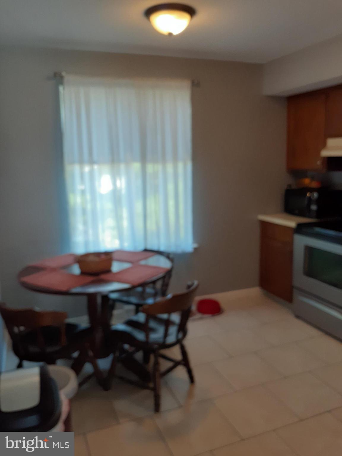 75 Azalea Way Reading, PA 19606 - Photo 9 of 26 Breakast area in kitchen