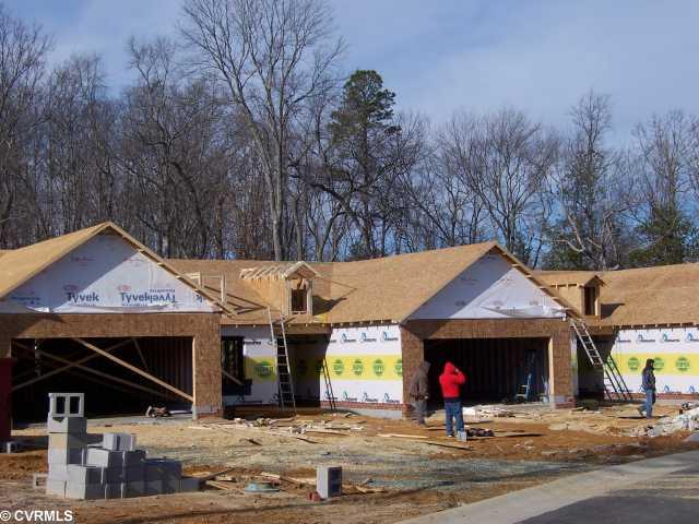 2163 Kennington Park Road, Unit 5 Aylett, VA 23009 - Photo 2 of 3 Exterior Front