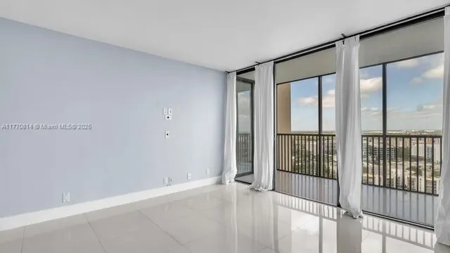 $3,000 | 20301 West Country Club Drive, Unit 2622, Aventura, FL 33180