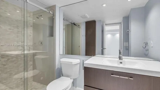 $3,000 | 20301 West Country Club Drive, Unit 2622, Aventura, FL 33180