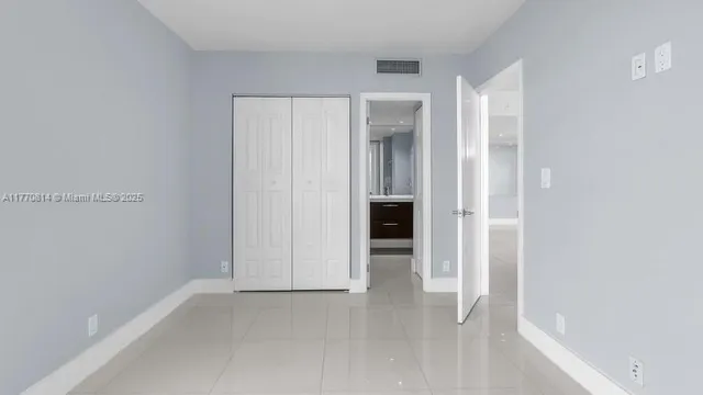 $3,000 | 20301 West Country Club Drive, Unit 2622, Aventura, FL 33180