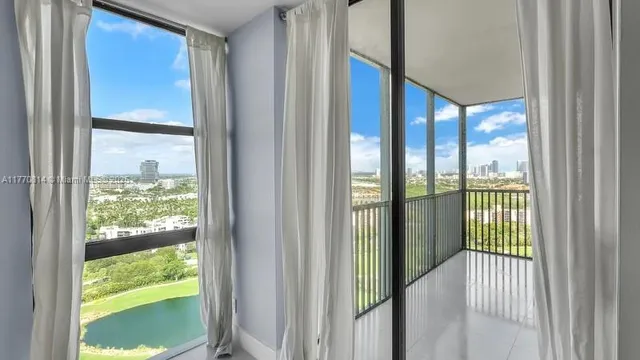 $3,000 | 20301 West Country Club Drive, Unit 2622, Aventura, FL 33180