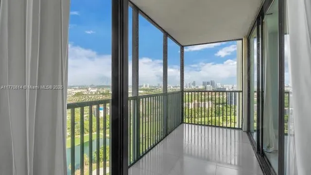 $3,000 | 20301 West Country Club Drive, Unit 2622, Aventura, FL 33180