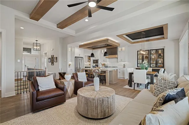 $878,390 | 11221 South Sunray Drive, Olathe, KS 66061