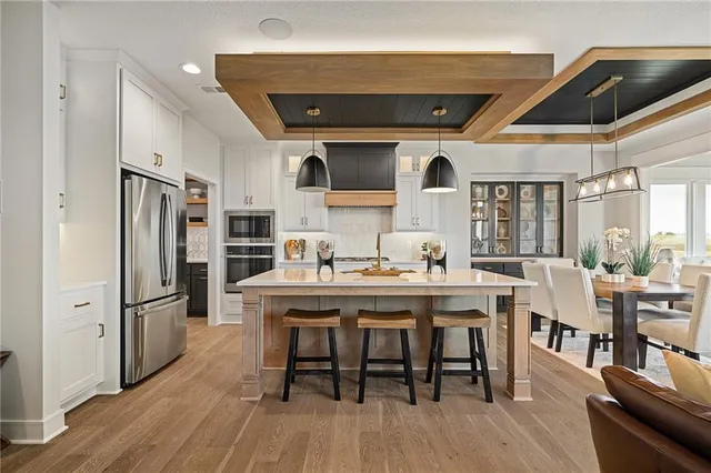 $878,390 | 11221 South Sunray Drive, Olathe, KS 66061