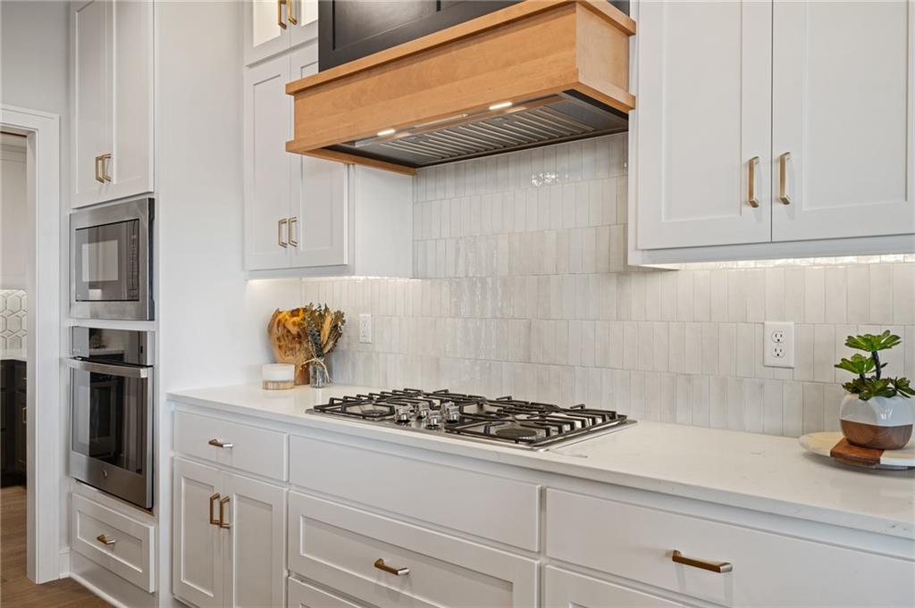 11221 South Sunray Drive Olathe, KS 66061 - Photo 16 of 57