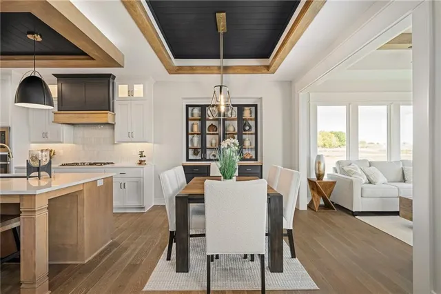 $878,390 | 11221 South Sunray Drive, Olathe, KS 66061