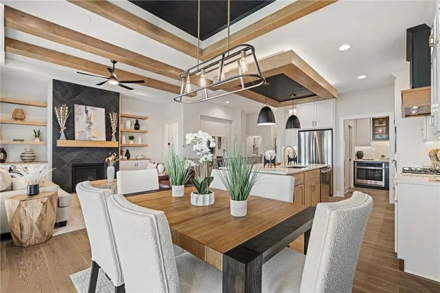 $878,390 | 11221 South Sunray Drive, Olathe, KS 66061