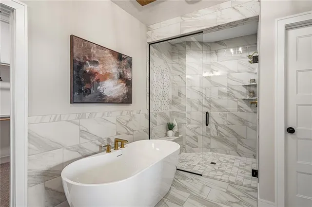 $878,390 | 11221 South Sunray Drive, Olathe, KS 66061