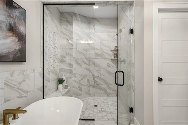 $878,390 | 11221 South Sunray Drive, Olathe, KS 66061