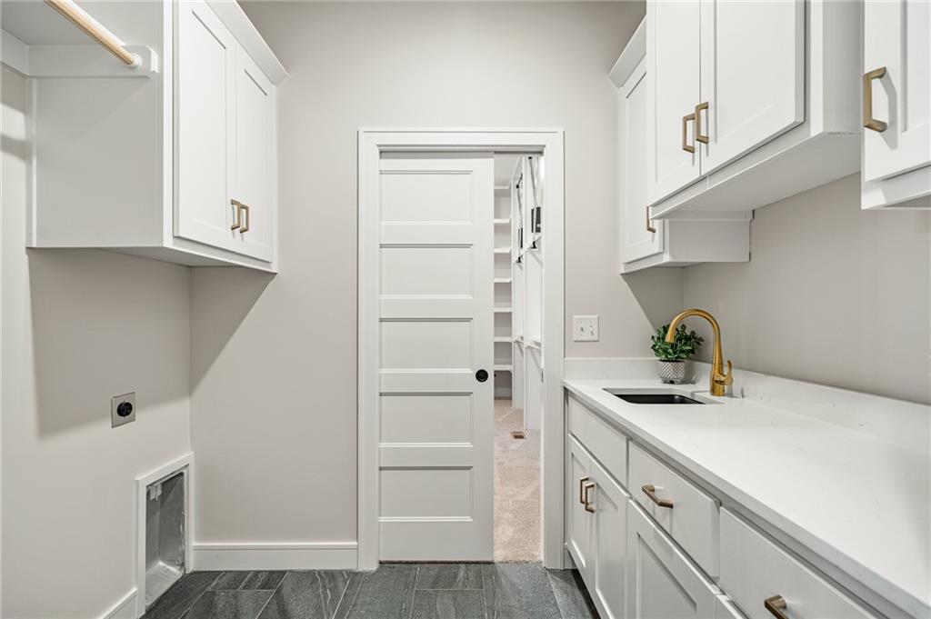 11221 South Sunray Drive Olathe, KS 66061 - Photo 33 of 57