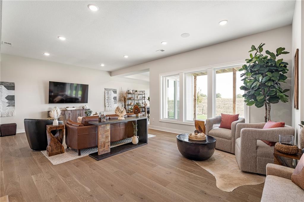 11221 South Sunray Drive Olathe, KS 66061 - Photo 38 of 57