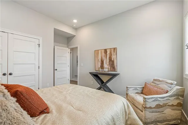 $878,390 | 11221 South Sunray Drive, Olathe, KS 66061