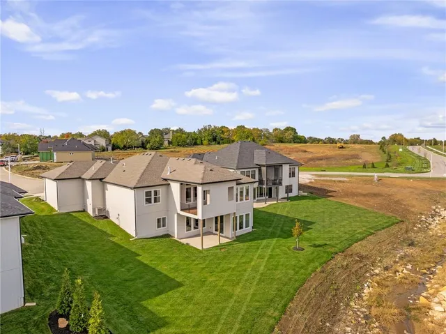 $878,390 | 11221 South Sunray Drive, Olathe, KS 66061