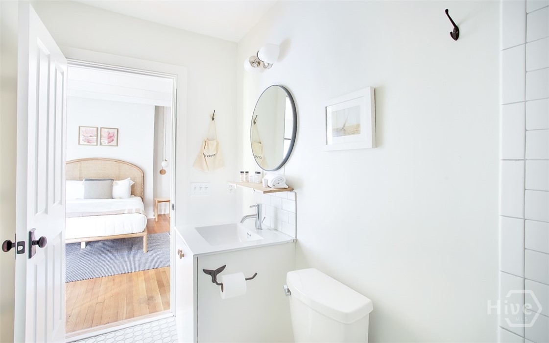 1 East Gordon Street, Unit 5 Savannah, GA 31401 - Photo 19 of 27