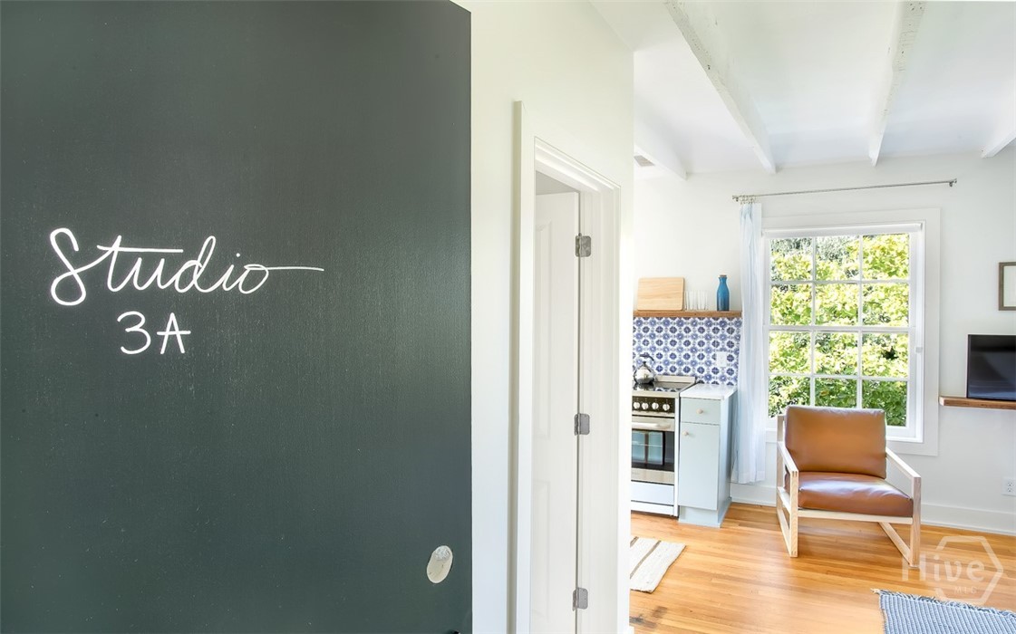 1 East Gordon Street, Unit 5 Savannah, GA 31401 - Photo 5 of 27