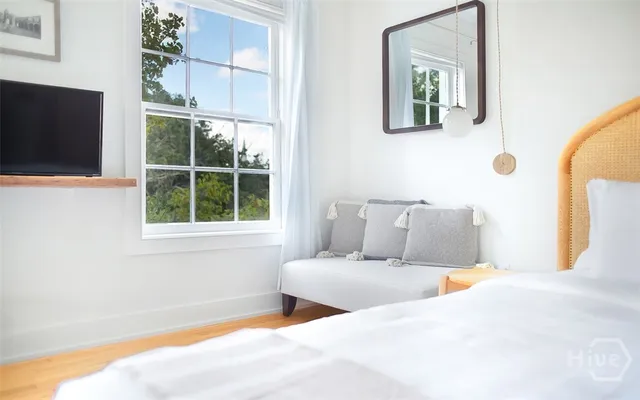 $450,000 | 1 East Gordon Street, Unit 5, Savannah, GA 31401